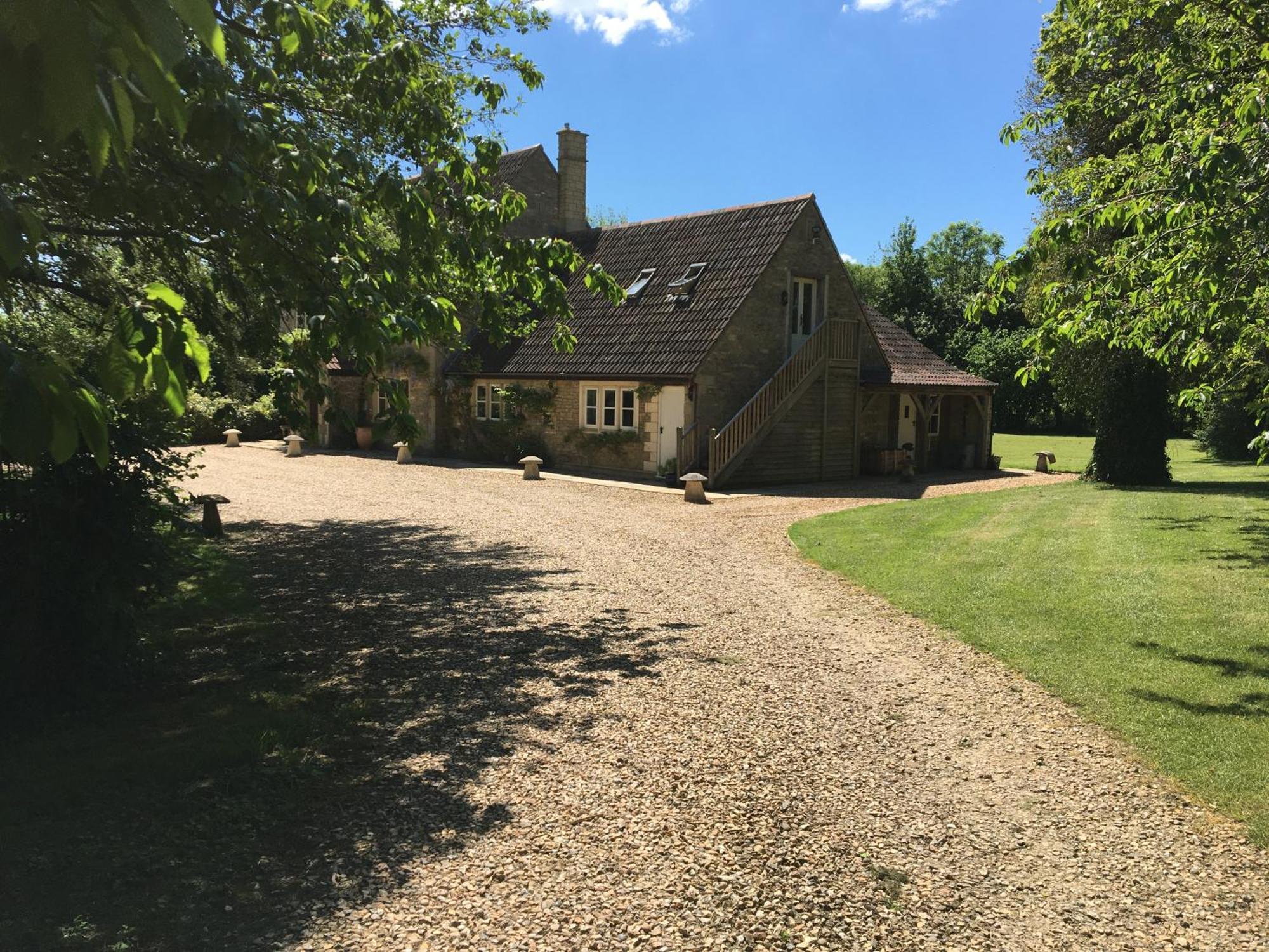 Great Ashley Farm Bed And Breakfast & Shepherds Huts Bradford-On-Avon Eksteriør billede
